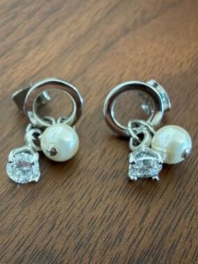 Elegant Pearl and Faux Diamond Drop Earrings - Silver Tone